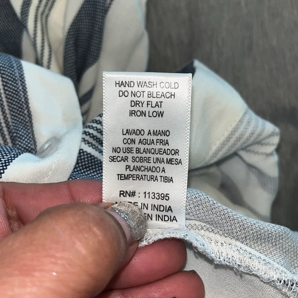 En Creme SHORT SLEEVE STRIPED BUTTON DOWN TOP size Large - Picture 11 of 11